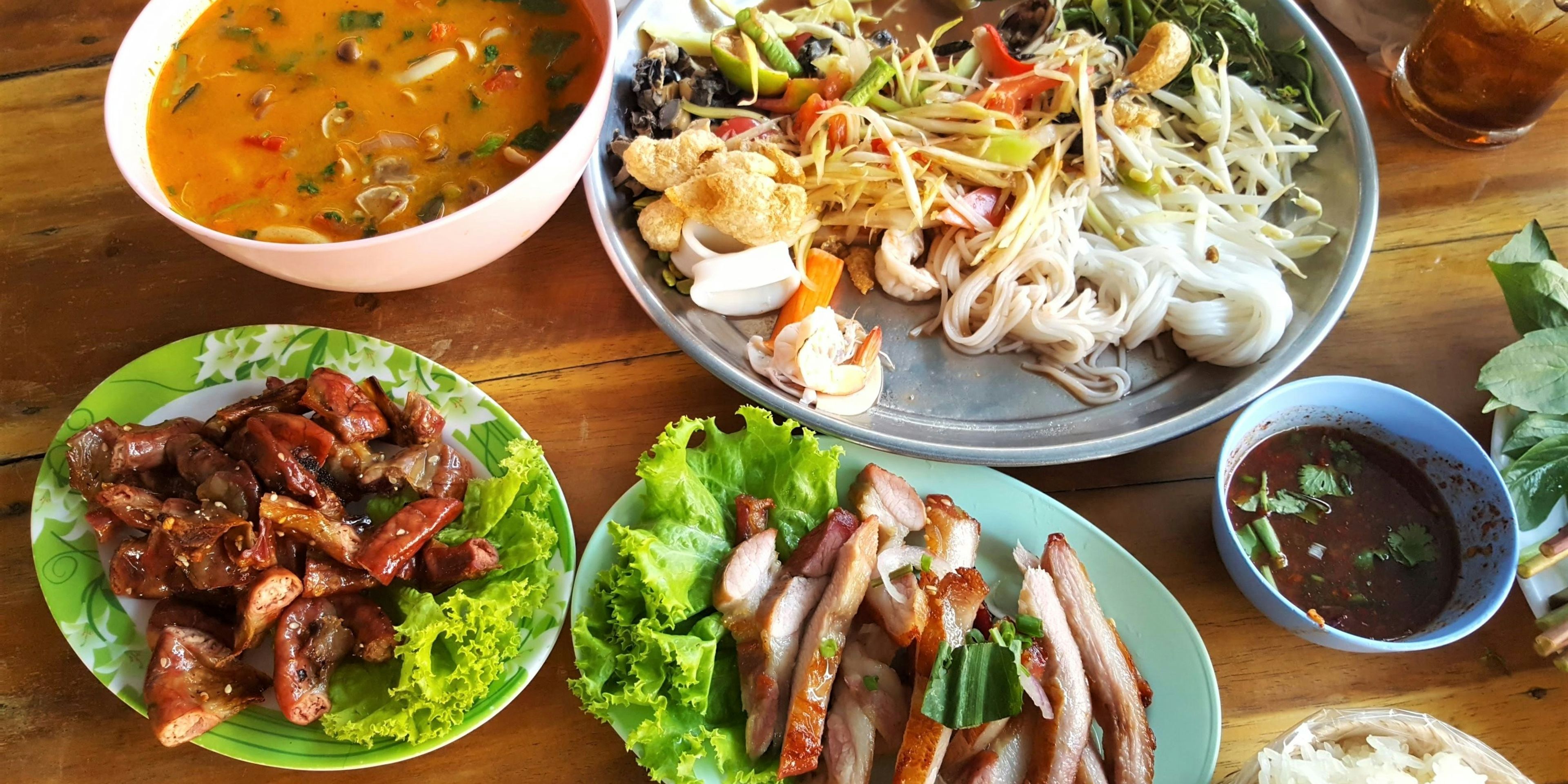 Hotels near Thai Cooking Class