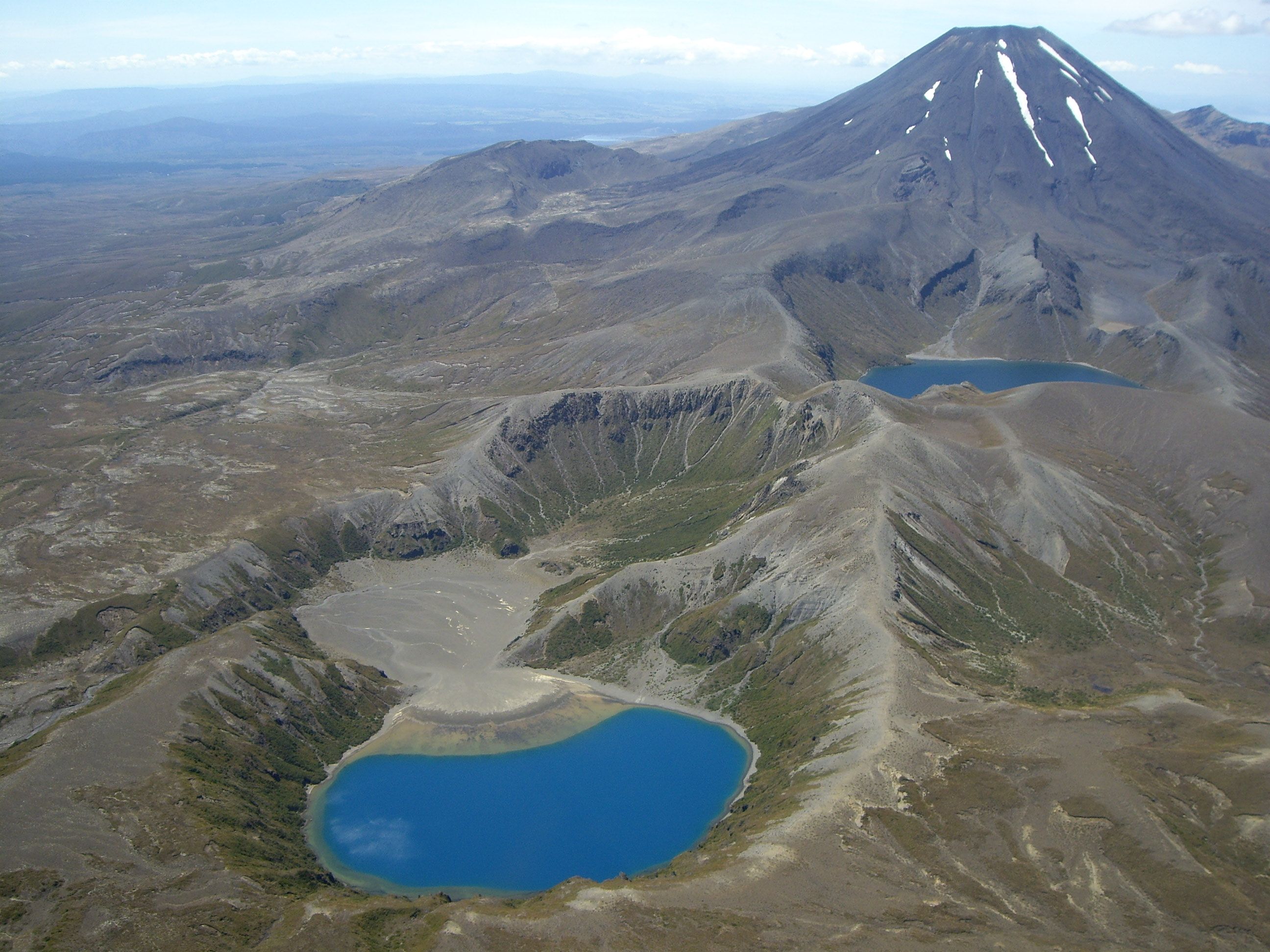 Tama Lakes Track - Explosion Craters Between Ngauruhoe and Ruapehu