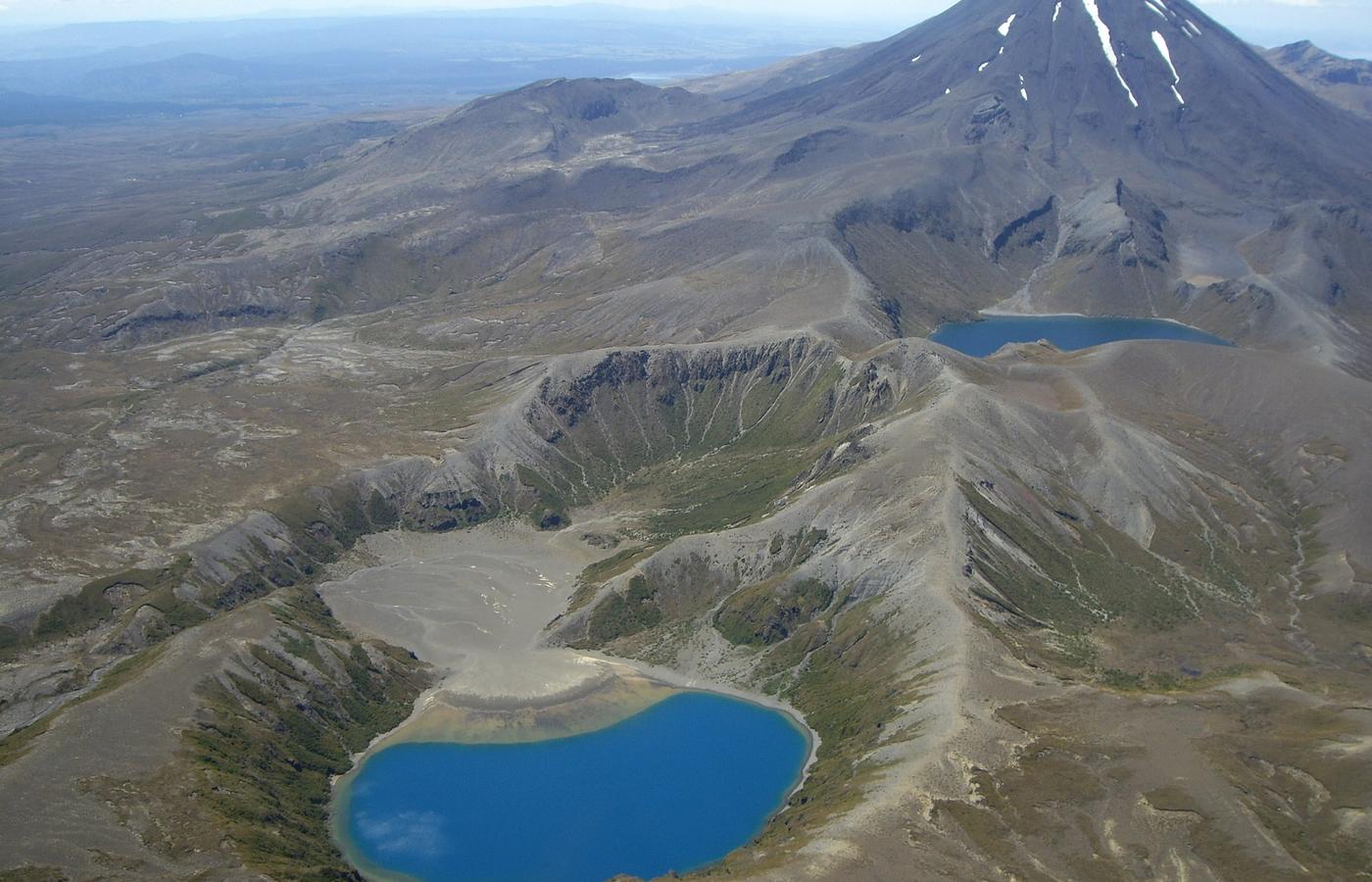 Tama Lakes Track - Explosion Craters Between Ngauruhoe and Ruapehu