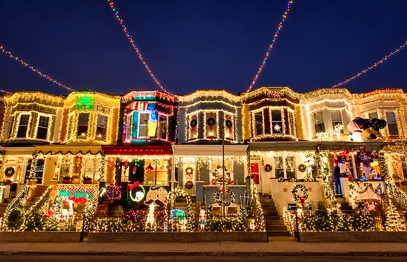 Miracle on 34th Street - Hampden's Famous Lights