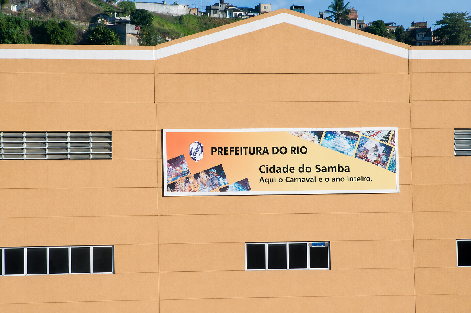 Cidade do Samba - The Float Factory, and Why February Is the Wrong Month to Tour It