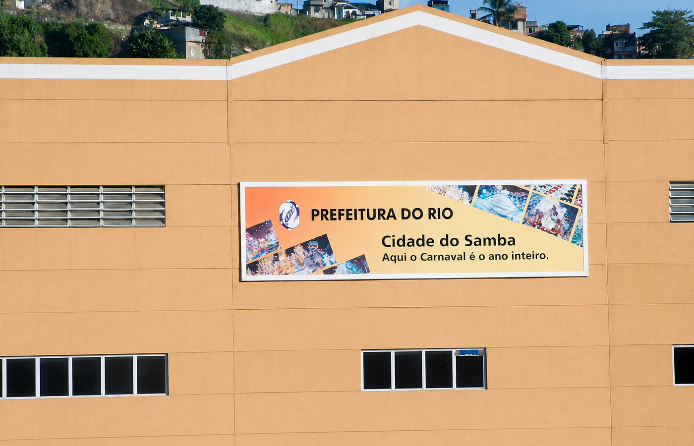 Cidade do Samba - The Float Factory, and Why February Is the Wrong Month to Tour It
