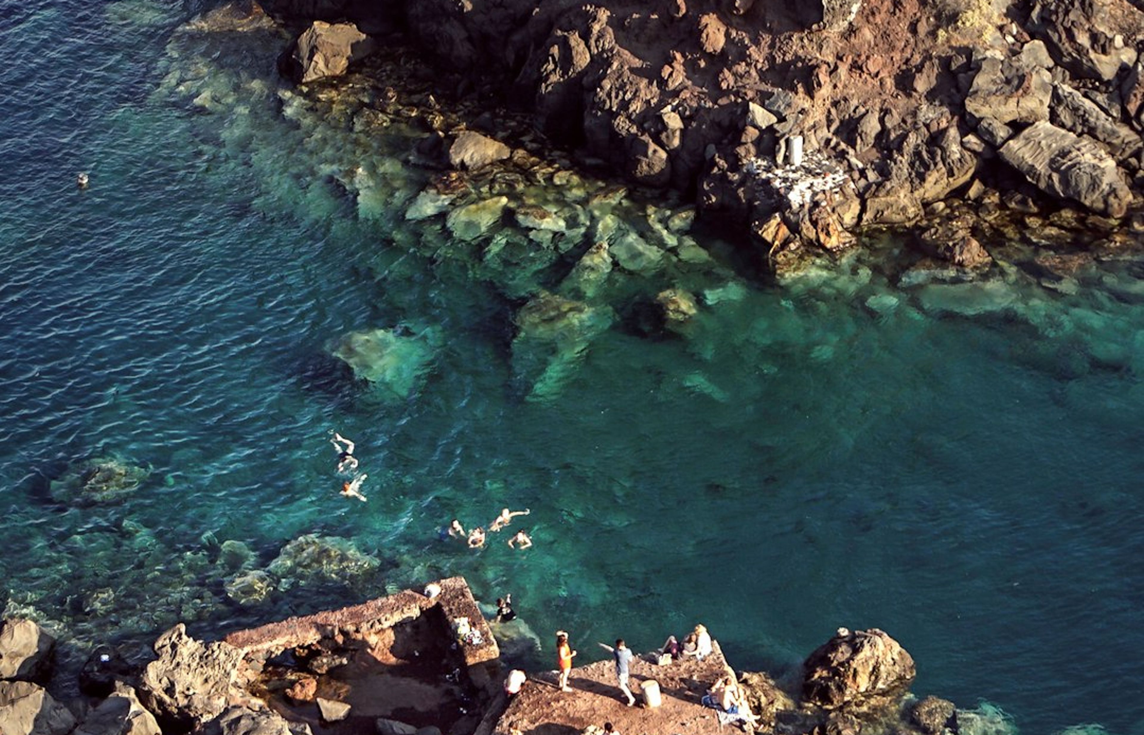 Amoudi Bay - Fresh Seafood Below the Oia Cliffs
