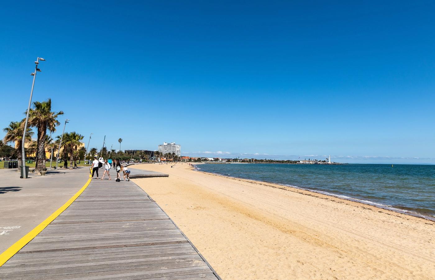 St Kilda Beach - Melbourne's Iconic Bayside Suburb