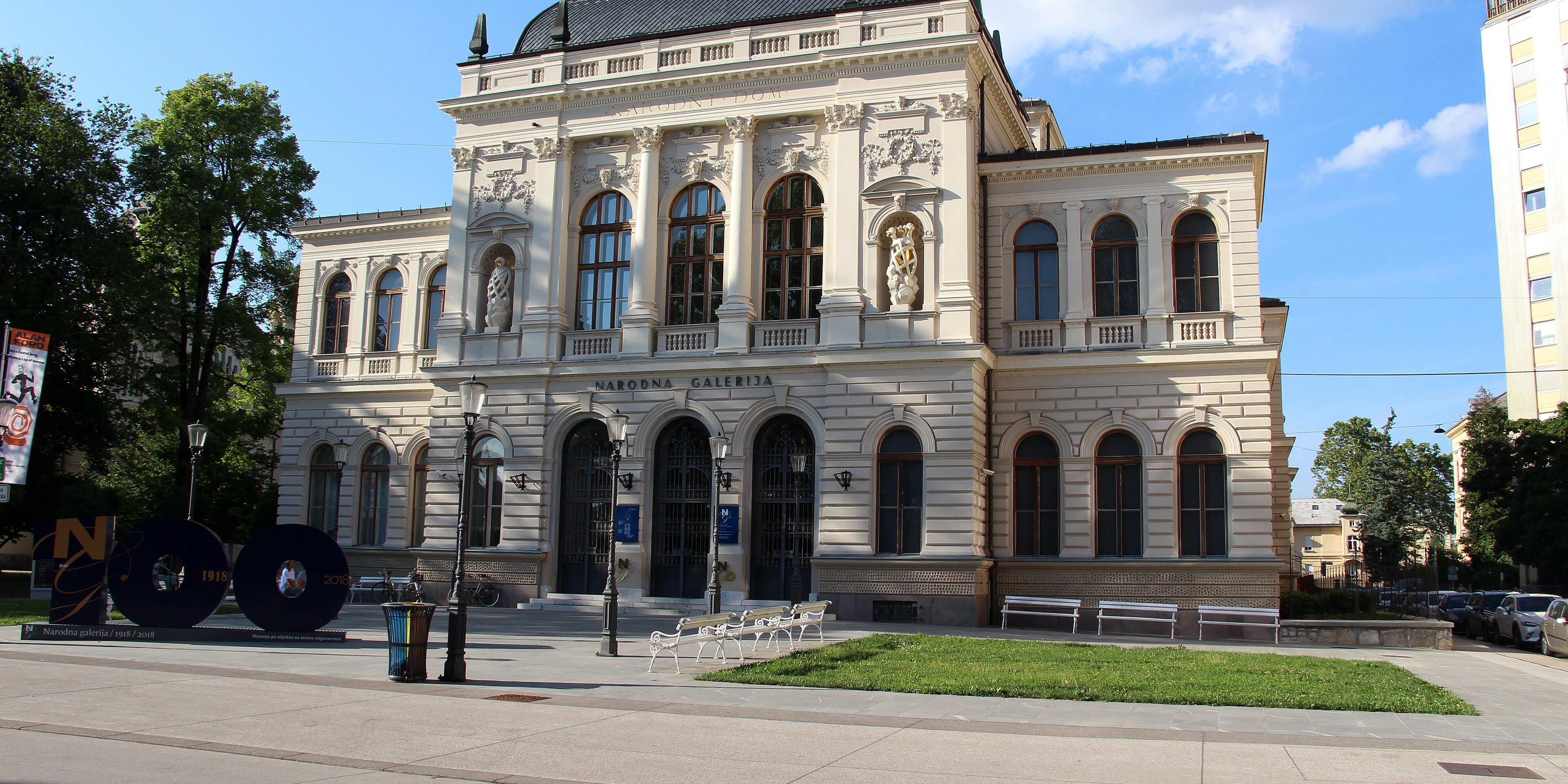 Hotels near National Gallery of Slovenia