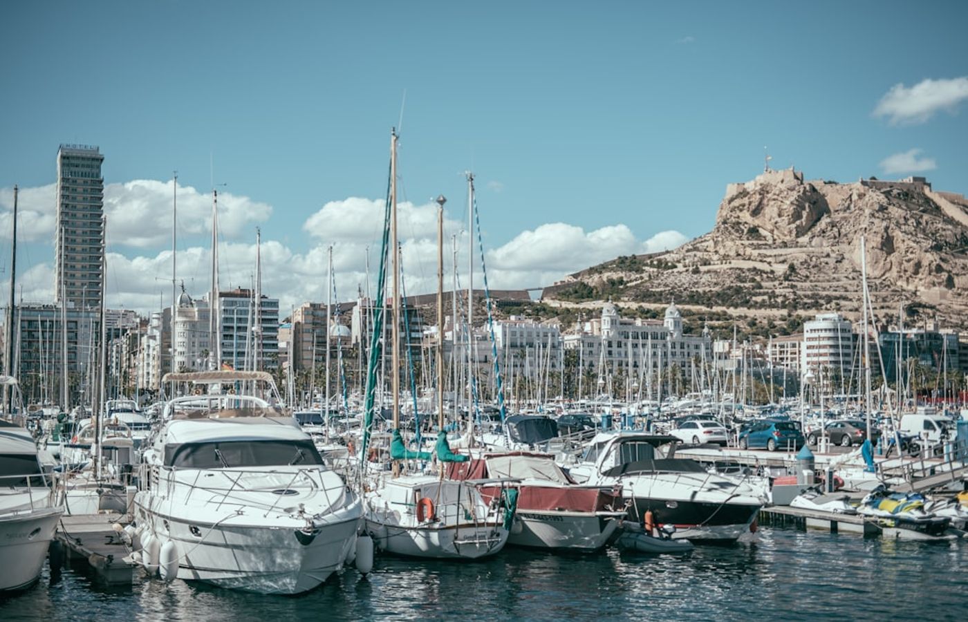 Puerto de Alicante - Harbour and Marina