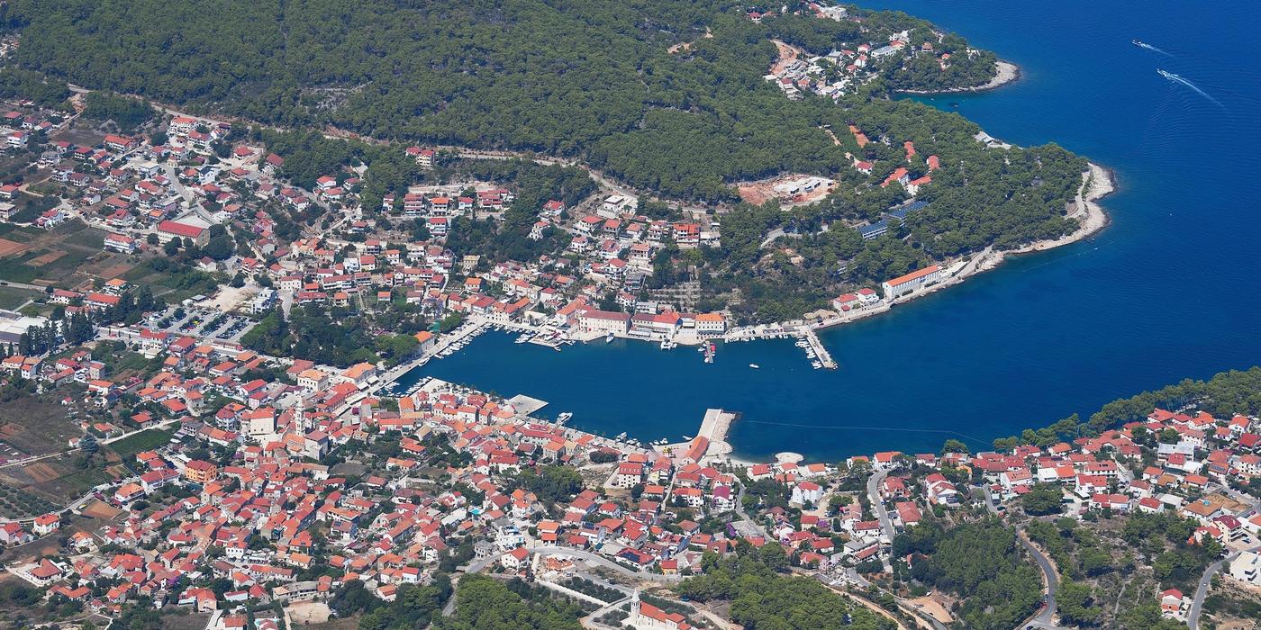 Hotels near Jelsa