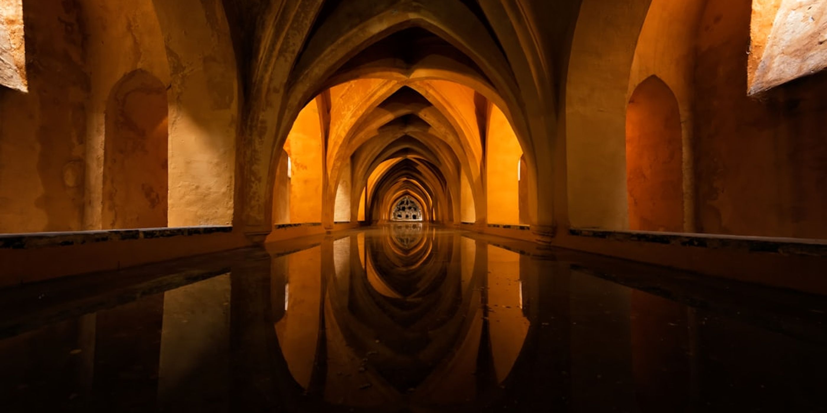 Hotels near Basilica Cistern