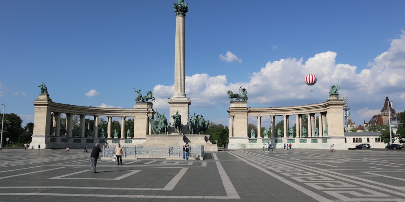 Hotels near Heroes' Square
