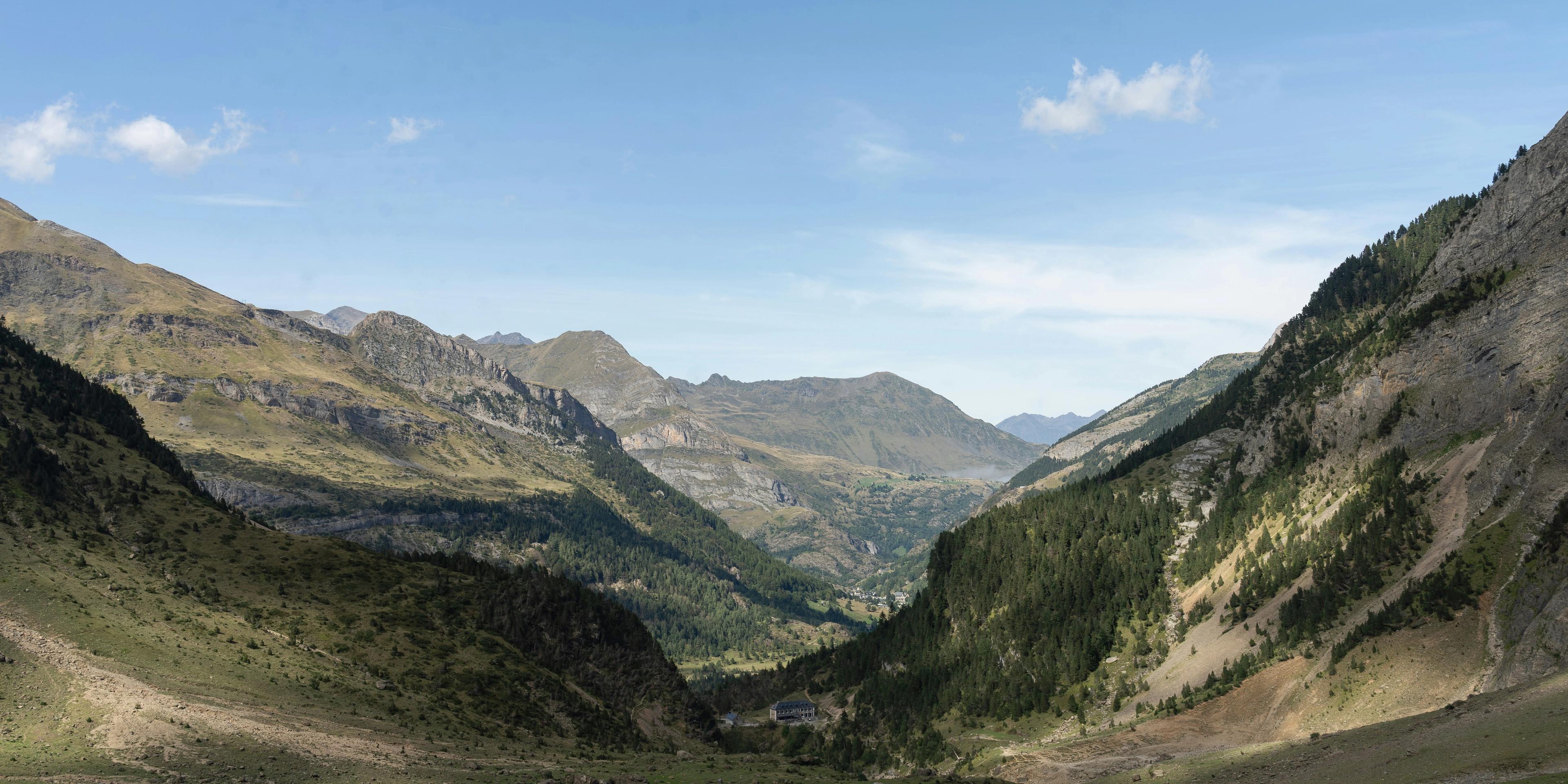Hotels near Del Valle Poniente and Valle