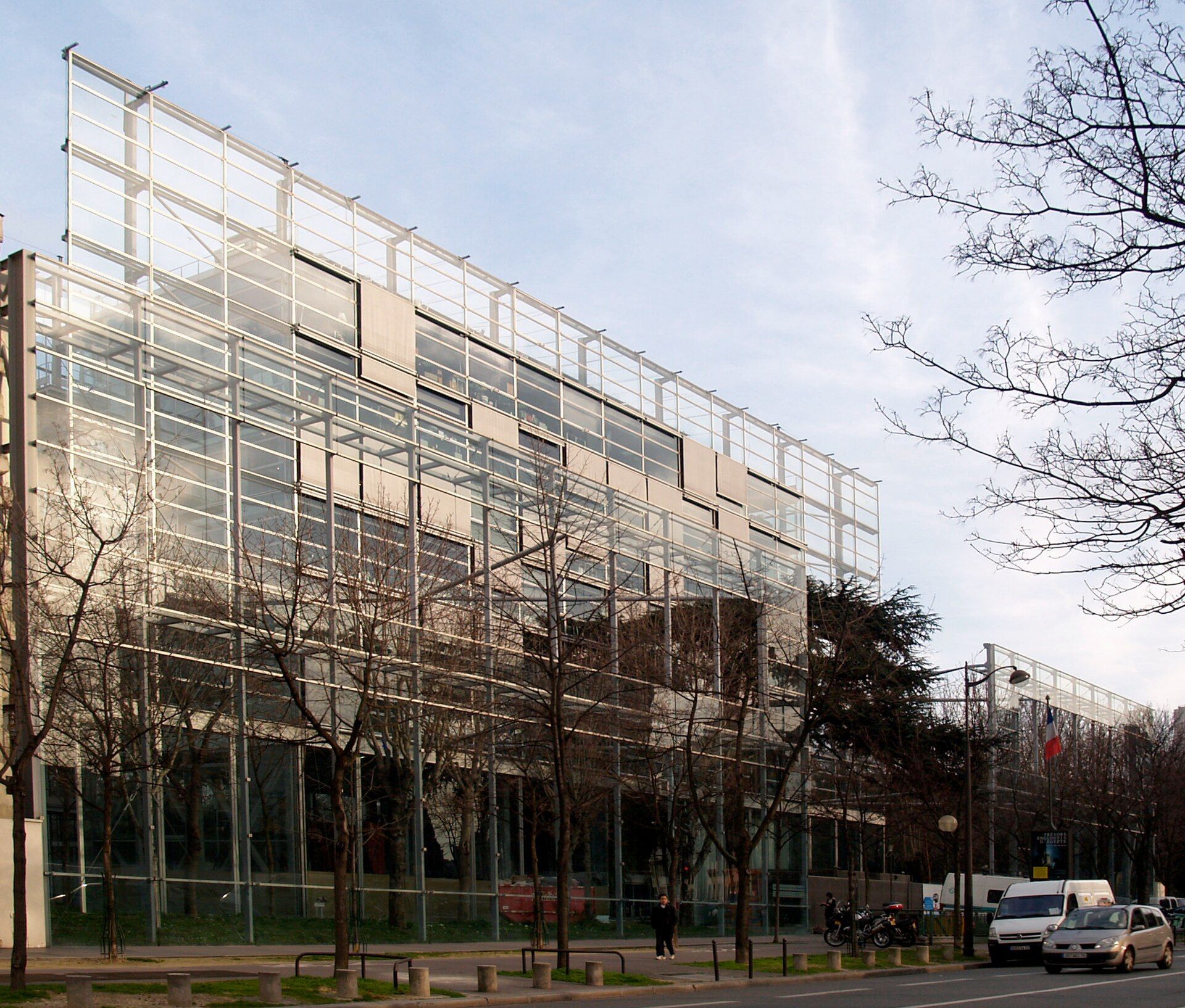 Fondation Cartier - The Newest Building Here, and Open Late on the Fair's Quietest Day