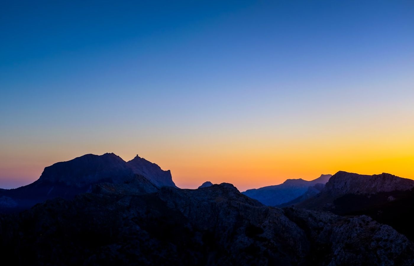 Serra de Tramuntana - The UNESCO Mountain Range of Northwest Mallorca