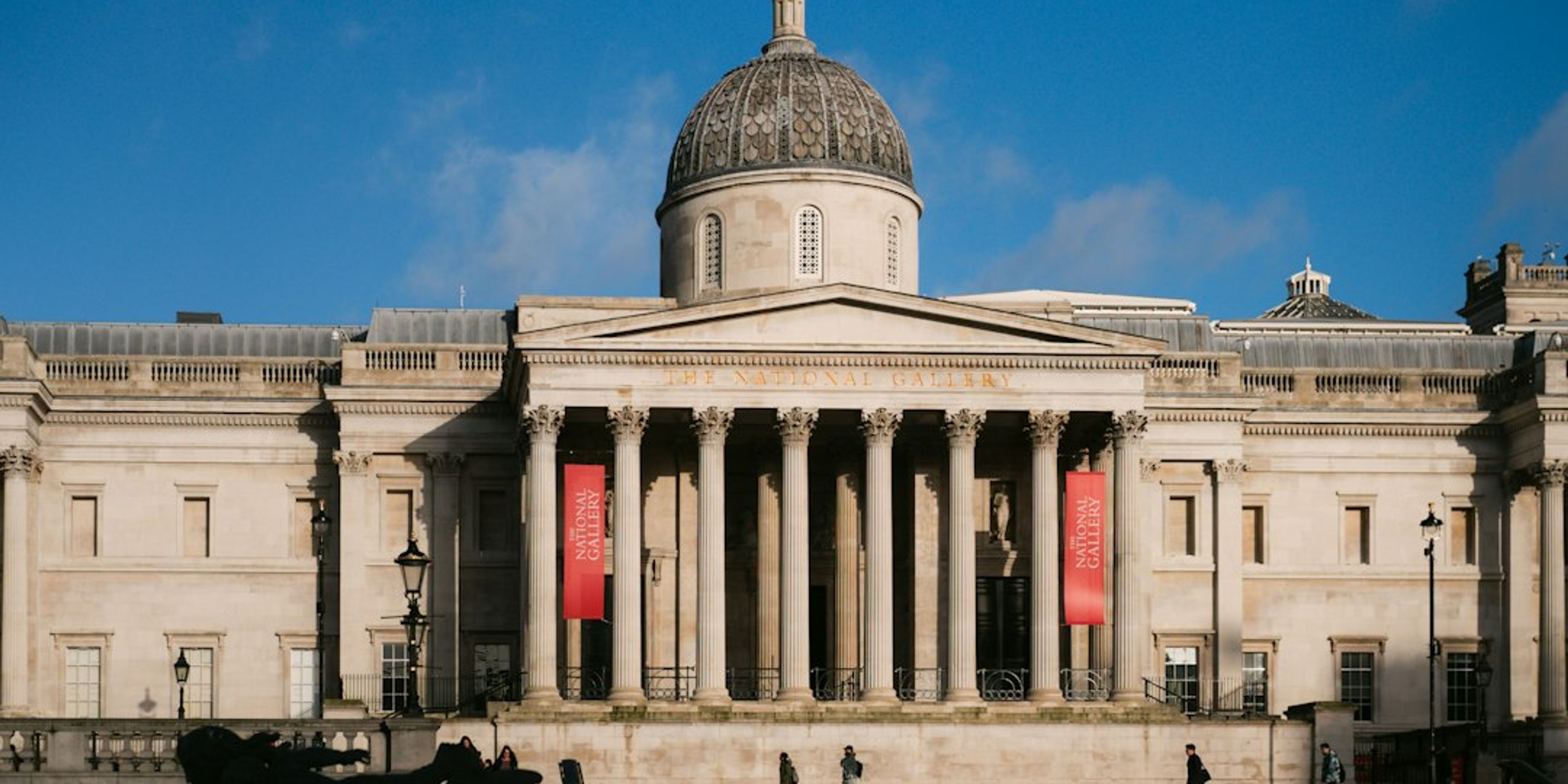 Hotels near Trafalgar Square & National Gallery