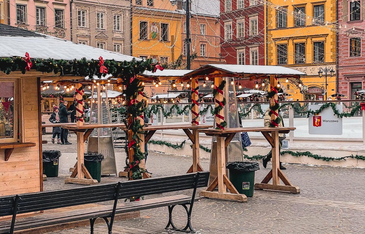 Plac Defilad Christmas Market - By the Palace of Culture