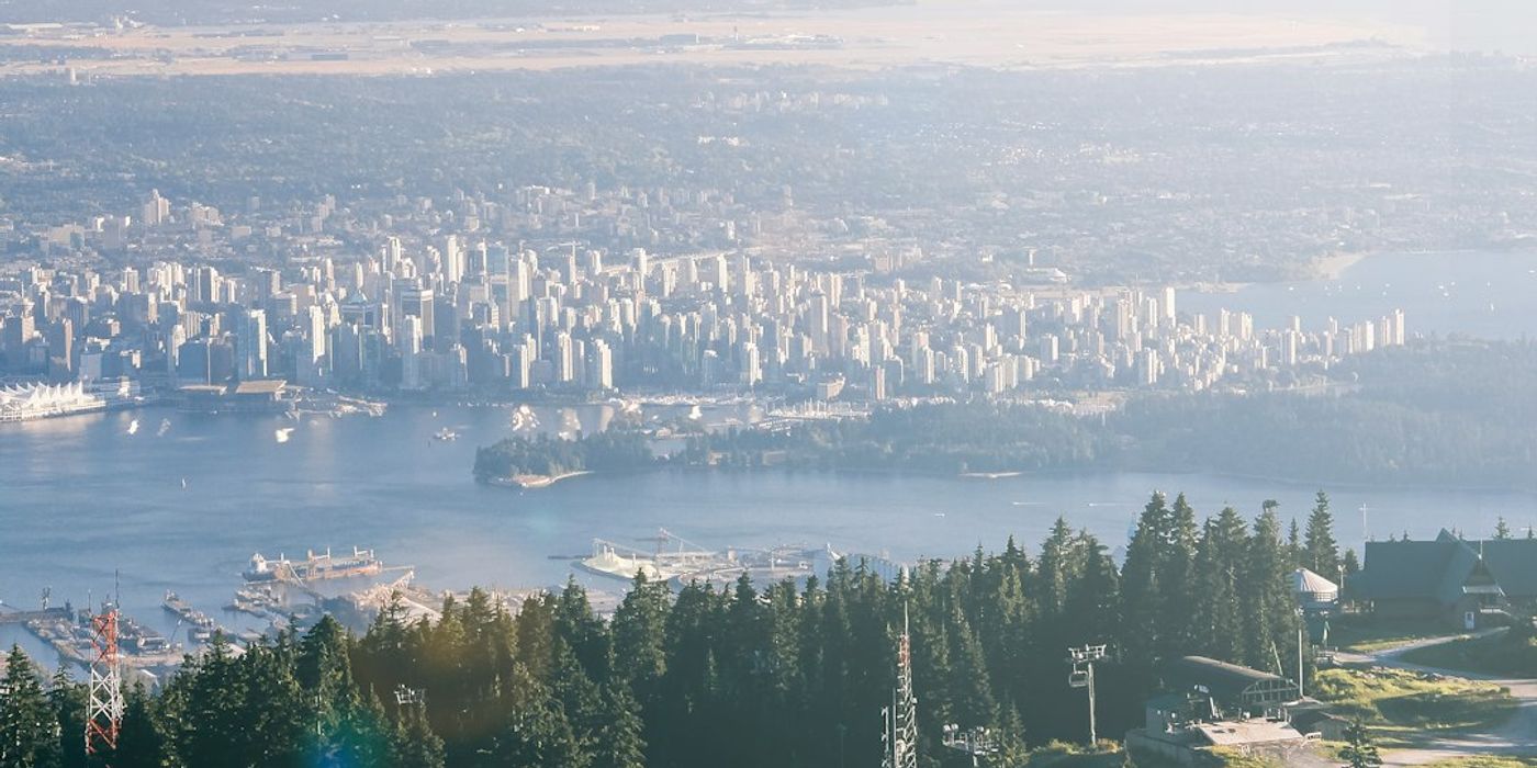 Hotels near Grouse Mountain