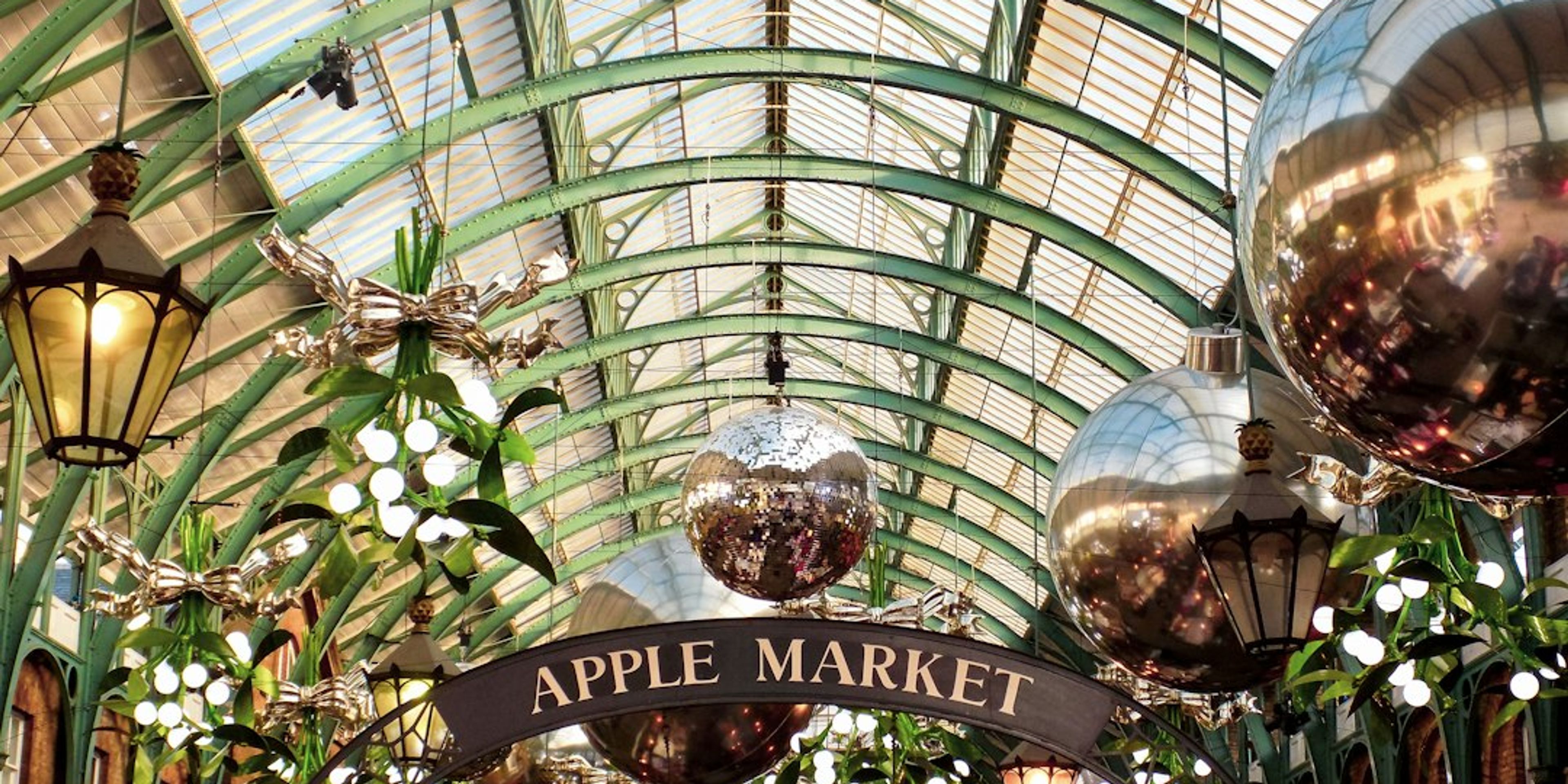 Hotels near Covent Garden at Christmas