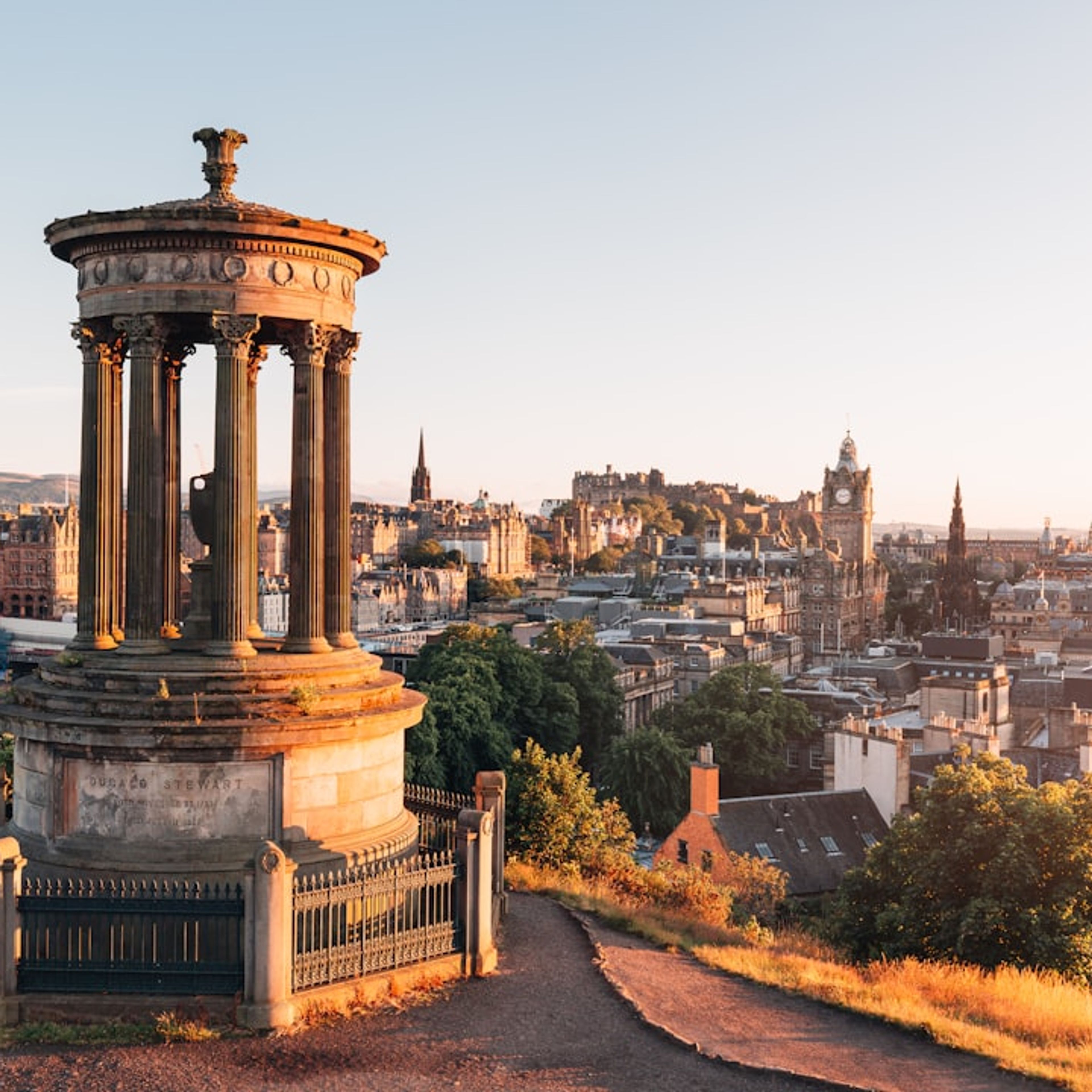 12 Top Things to Do in Edinburgh, Scotland