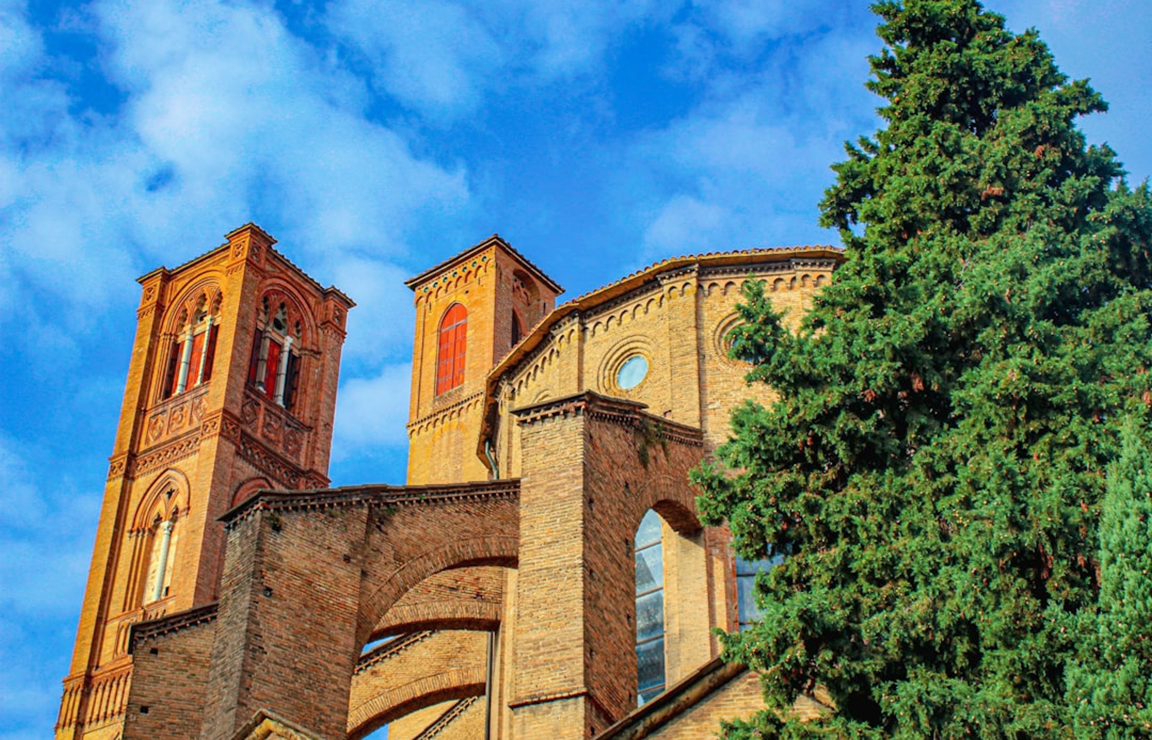 Basilica di San Petronio - Bologna's Unfinished Gothic Cathedral