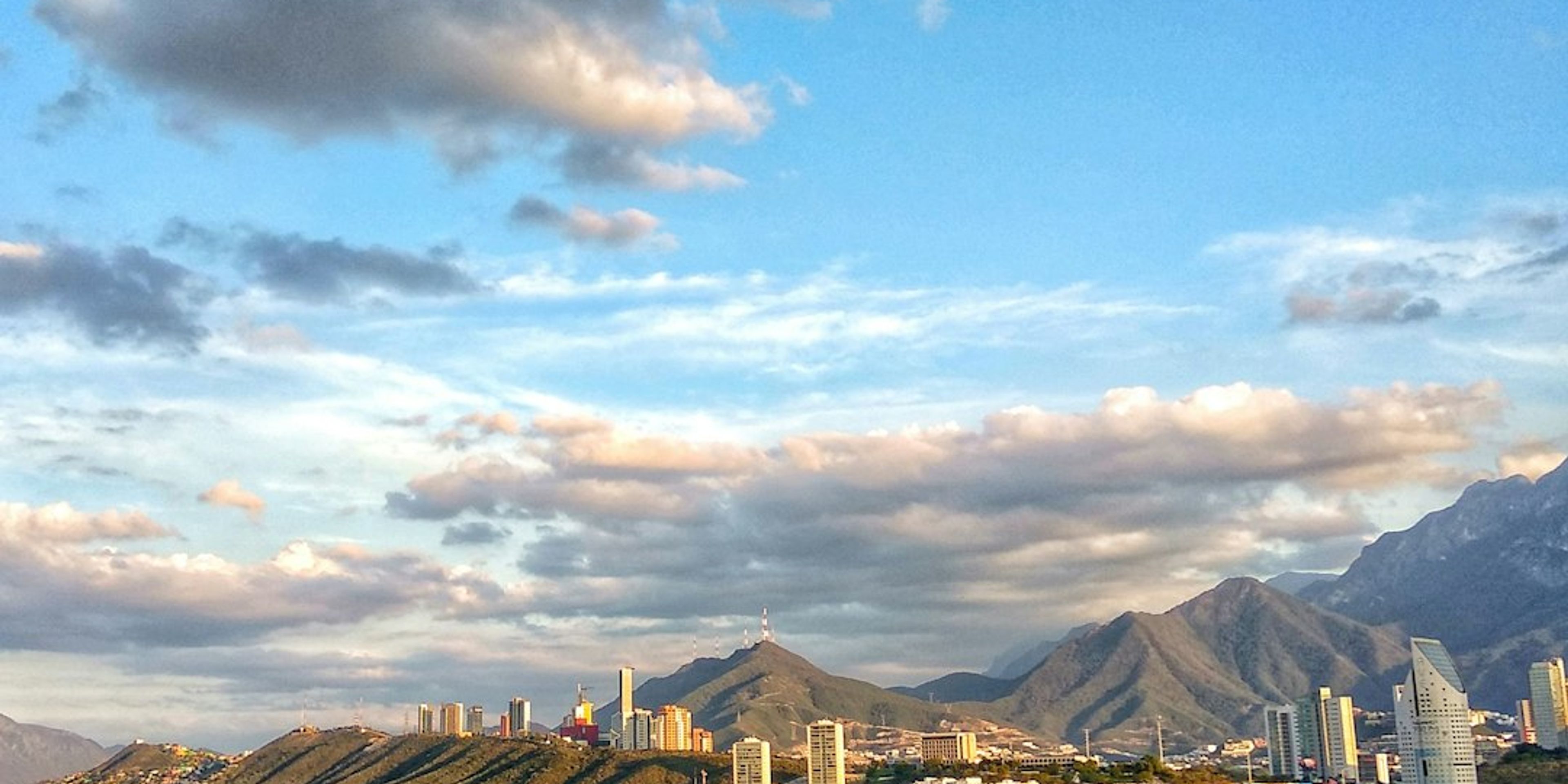 Hotels near Valle Oriente