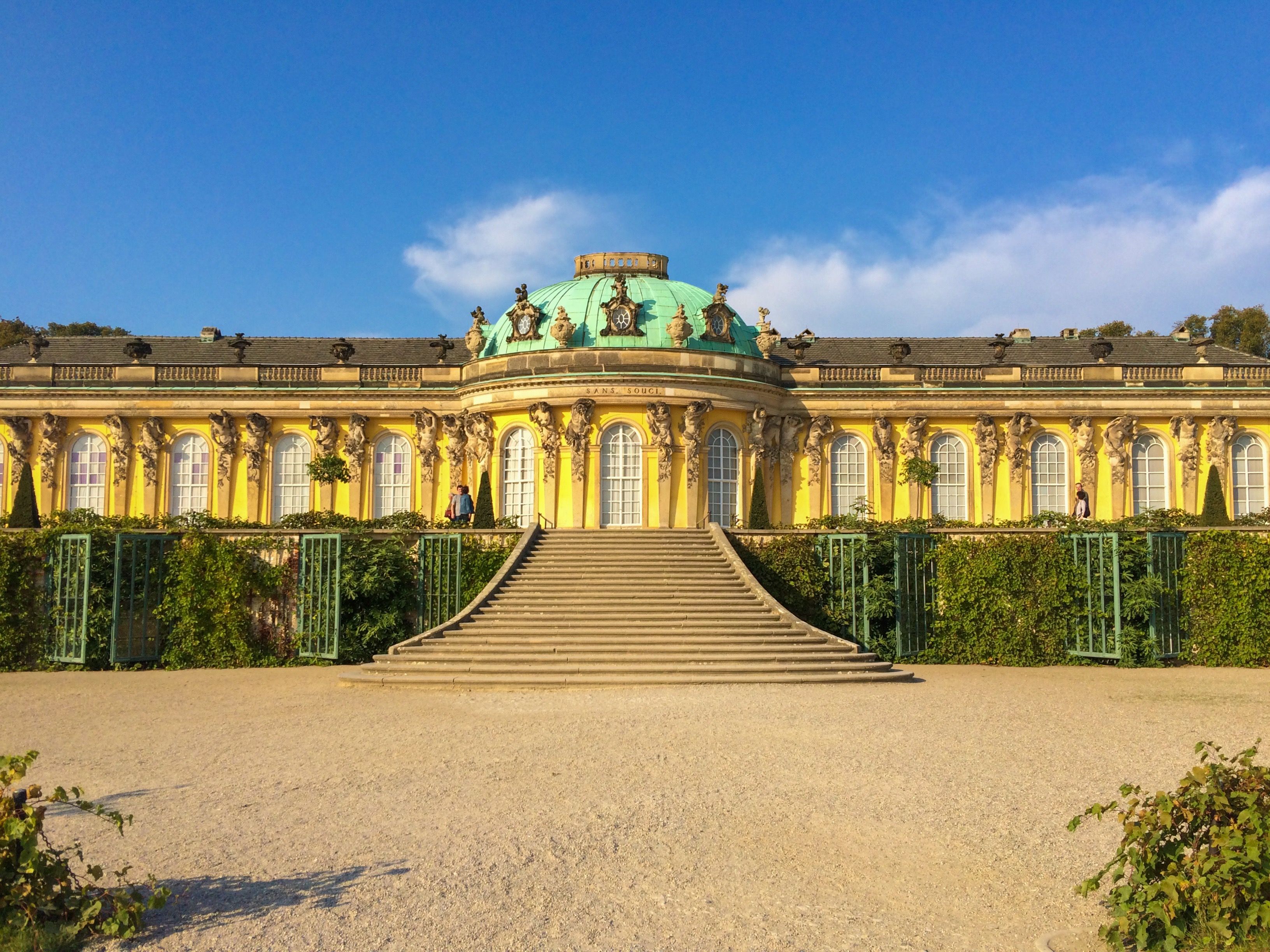 Sanssouci and Potsdam - Vineyard Terraces in Full Colour
