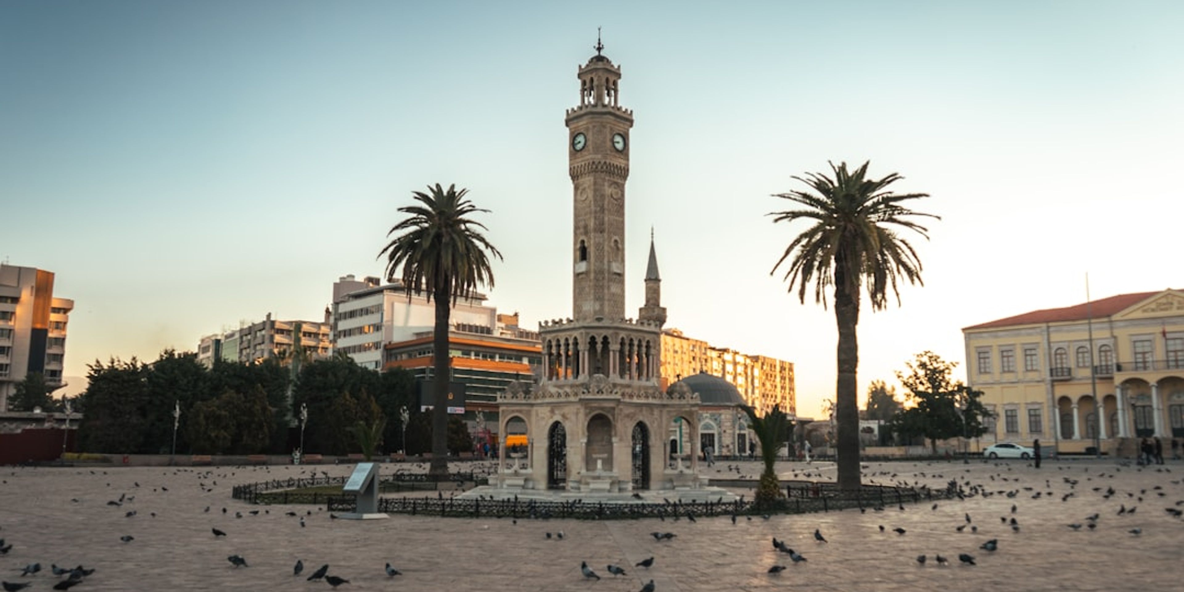 Hotels near Kordon Waterfront and Konak Square