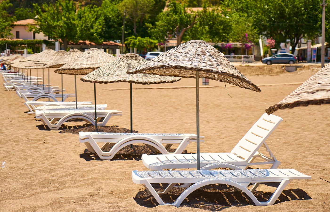 Konyaaltı Beach - Antalya's Main Public Beach