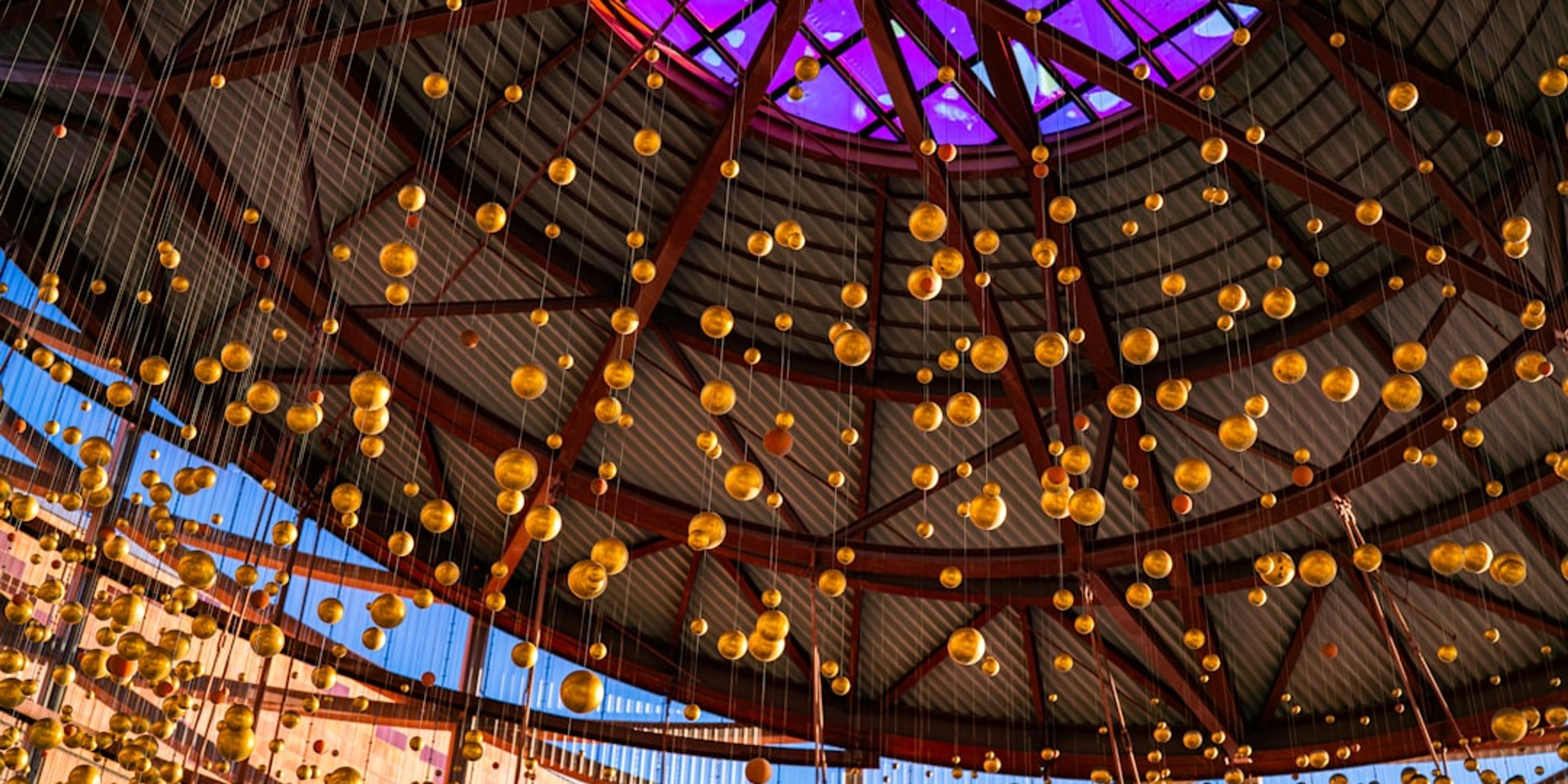 Hotels near California Science Center