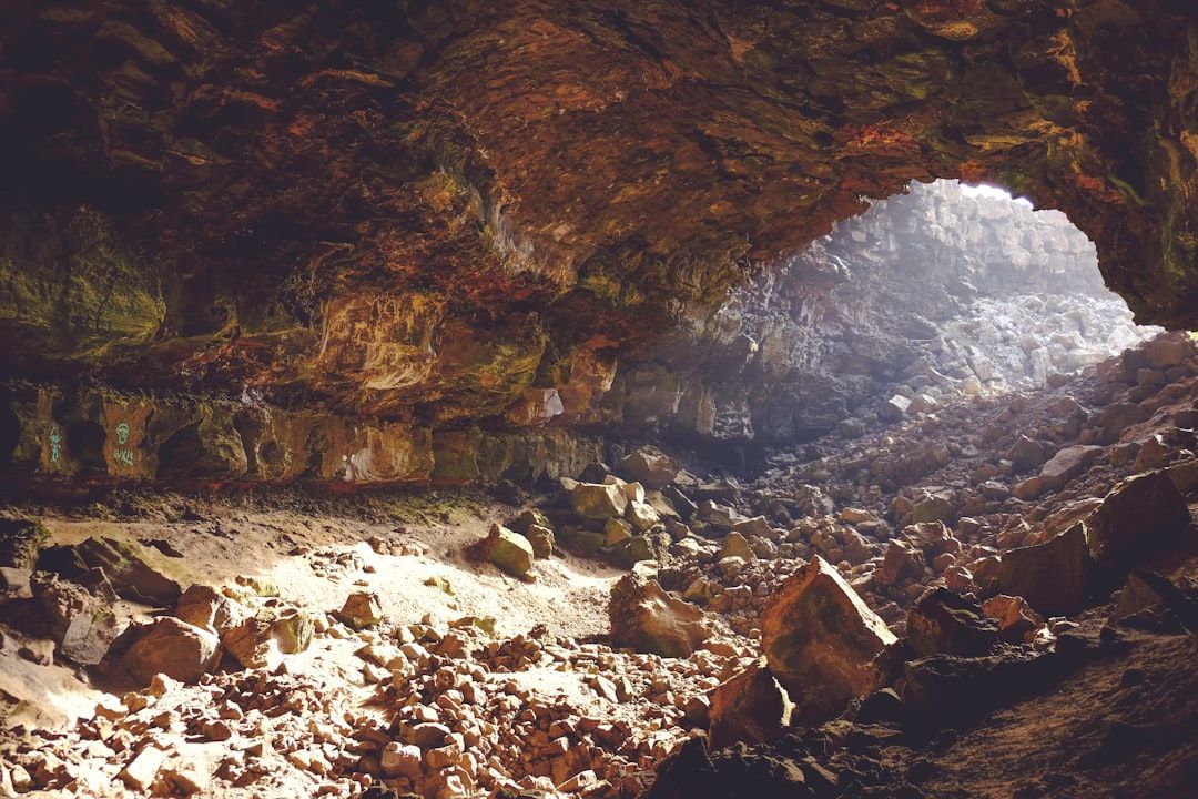 Grutas e Centro do Vulcanismo - São Vicente Lava Caves