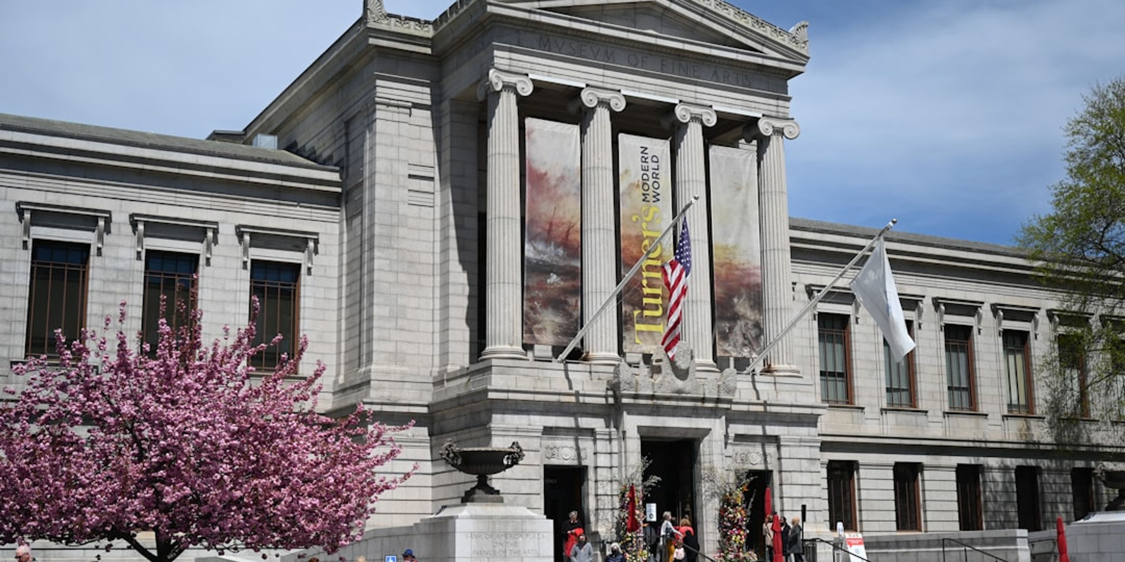 Hotels near Museum of Fine Arts