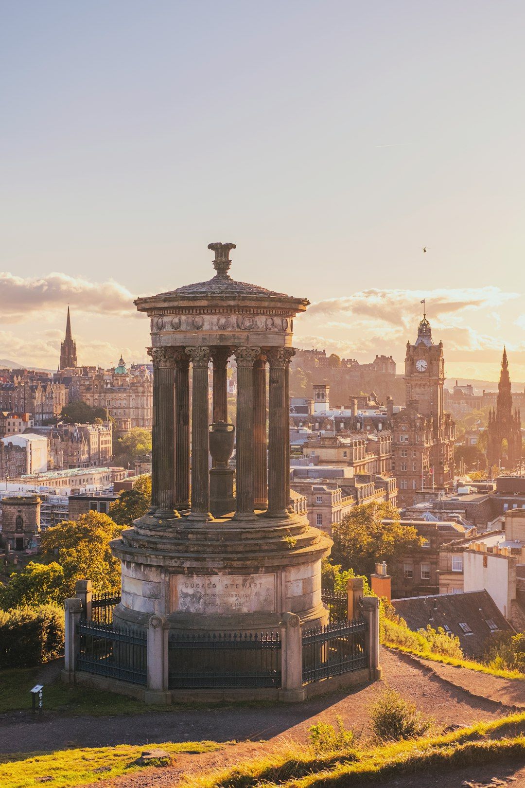 Calton Hill - The Best Sunset View in Edinburgh
