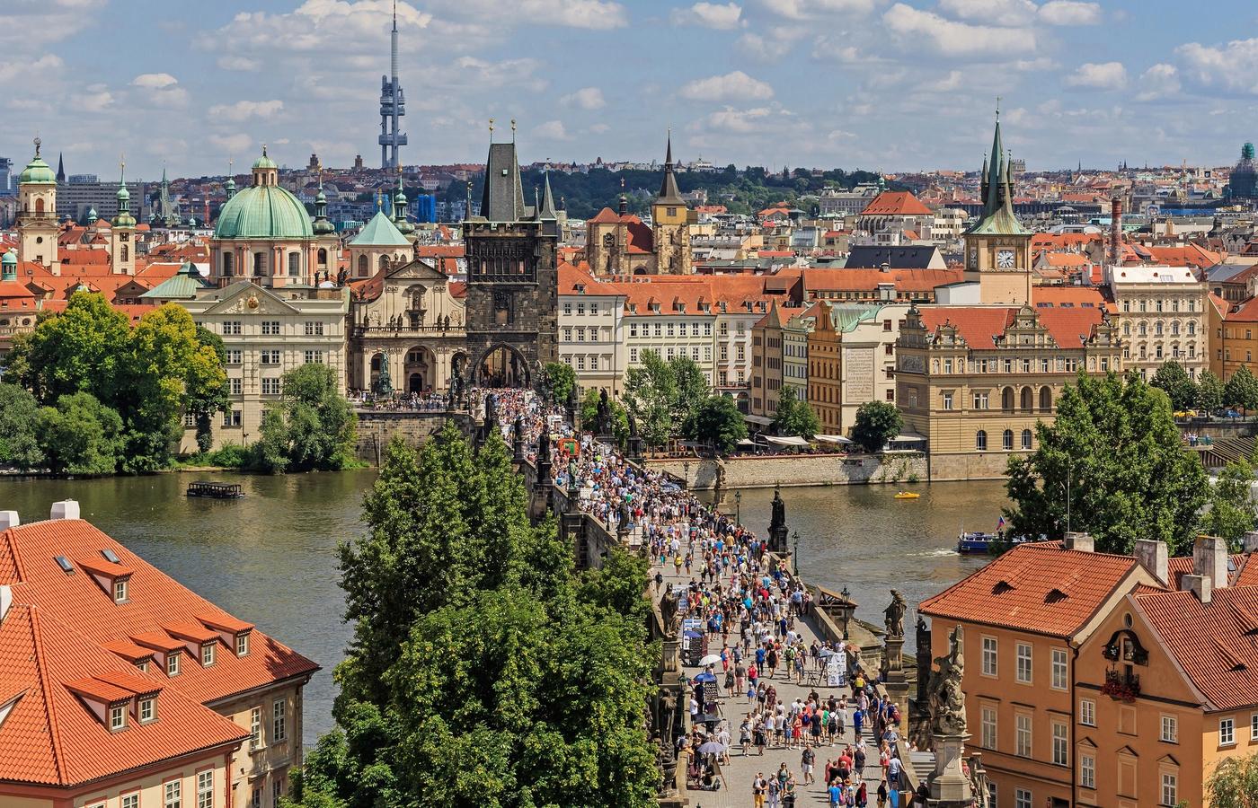 Charles Bridge - Worth the Early Alarm in October