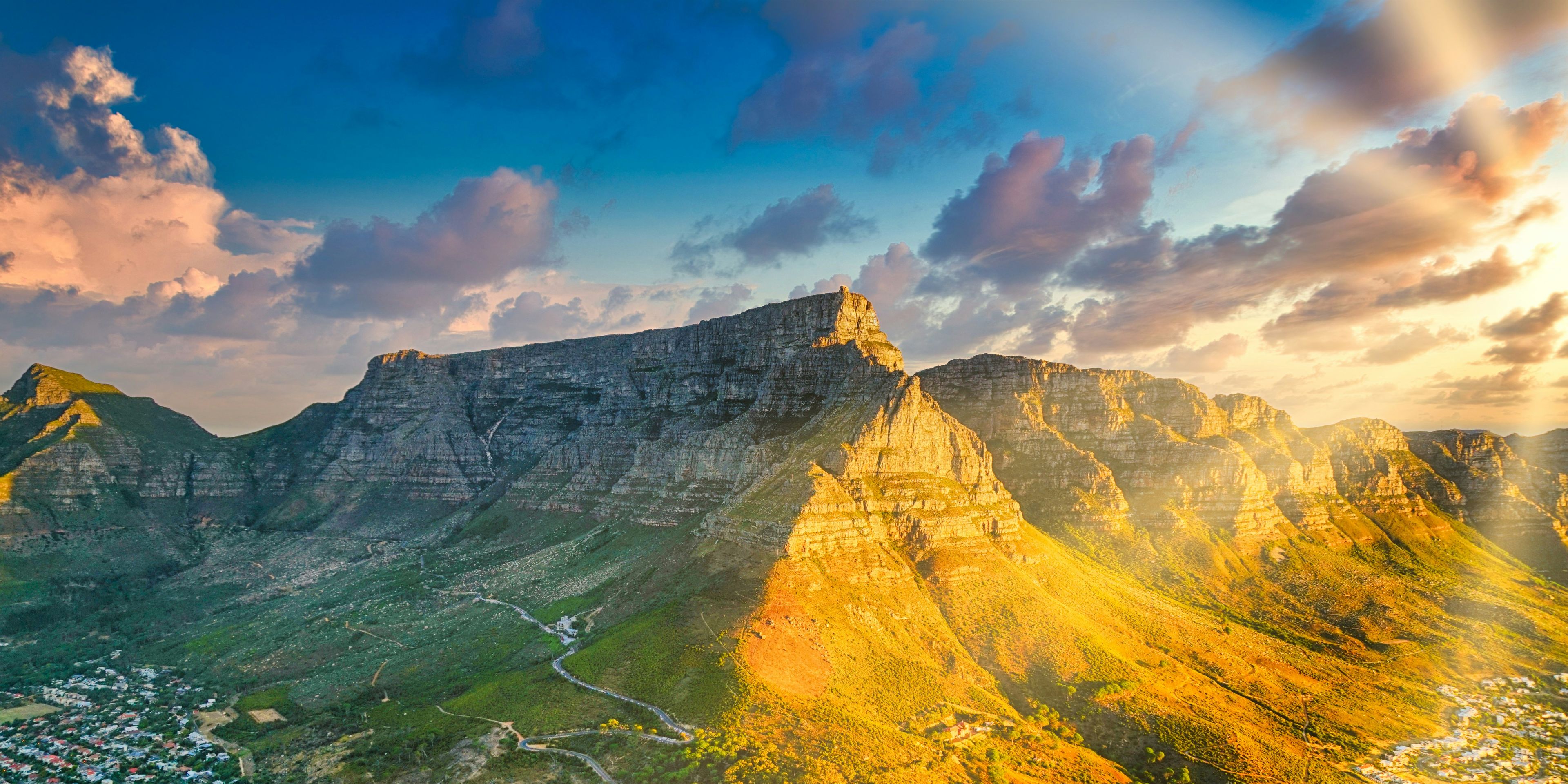 Hotels near Table Mountain