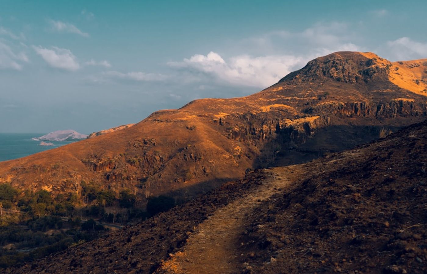 Fira-to-Oia Caldera Trail - The Best Walk in the Cyclades