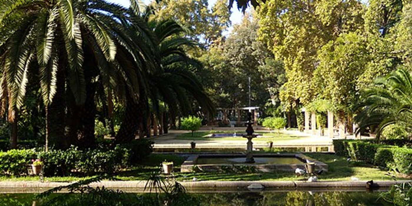 Hotels near Maria Luisa Park