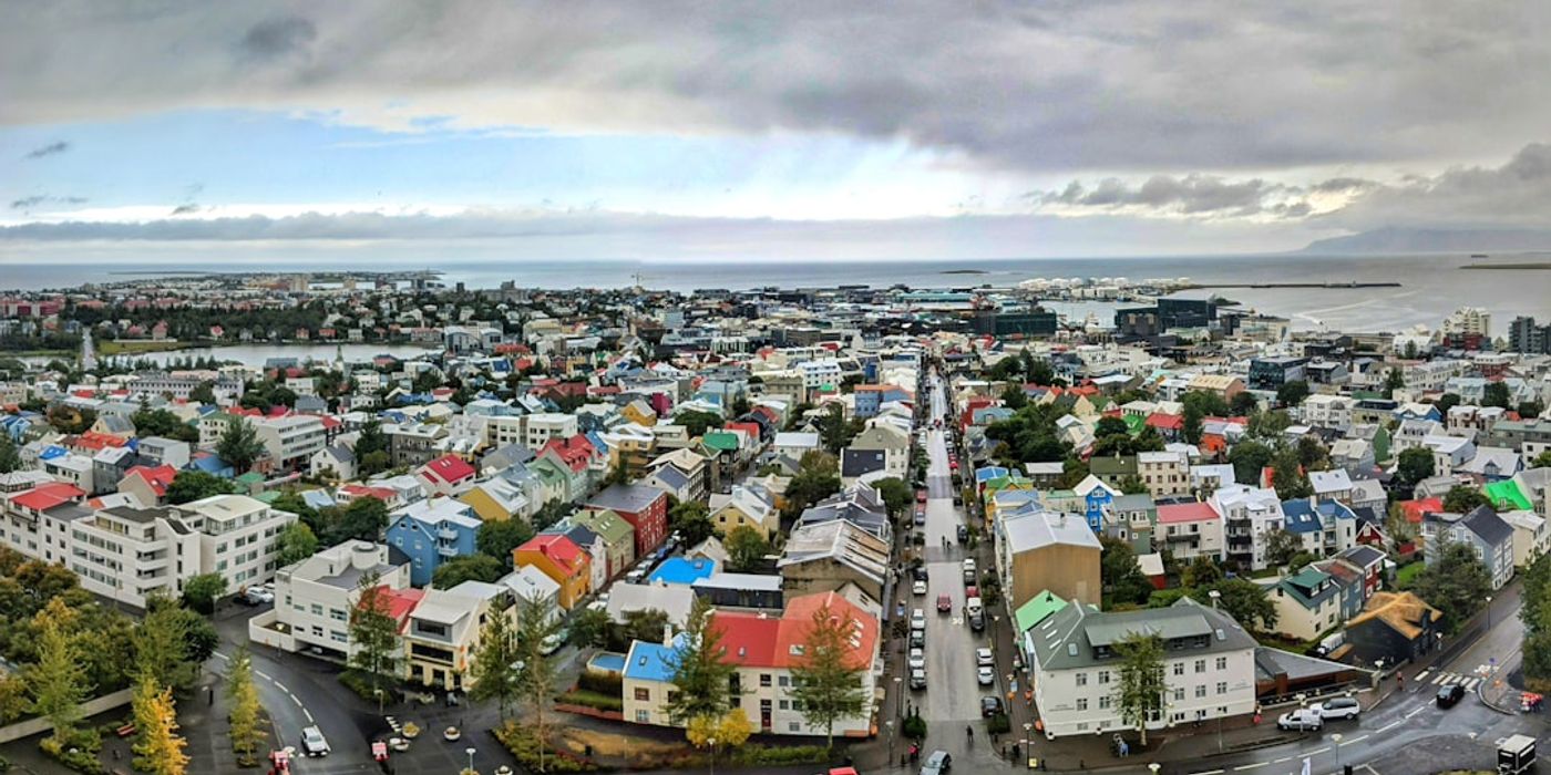 Hotels near Tjornin and Reykjavik City Hall
