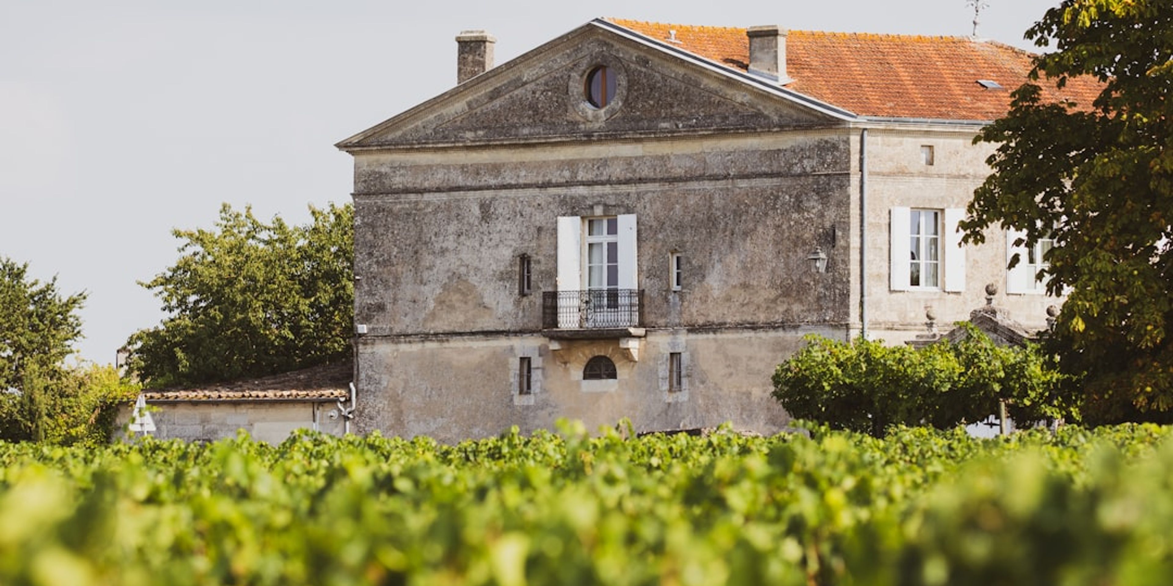 Hotels near La Cite du Vin