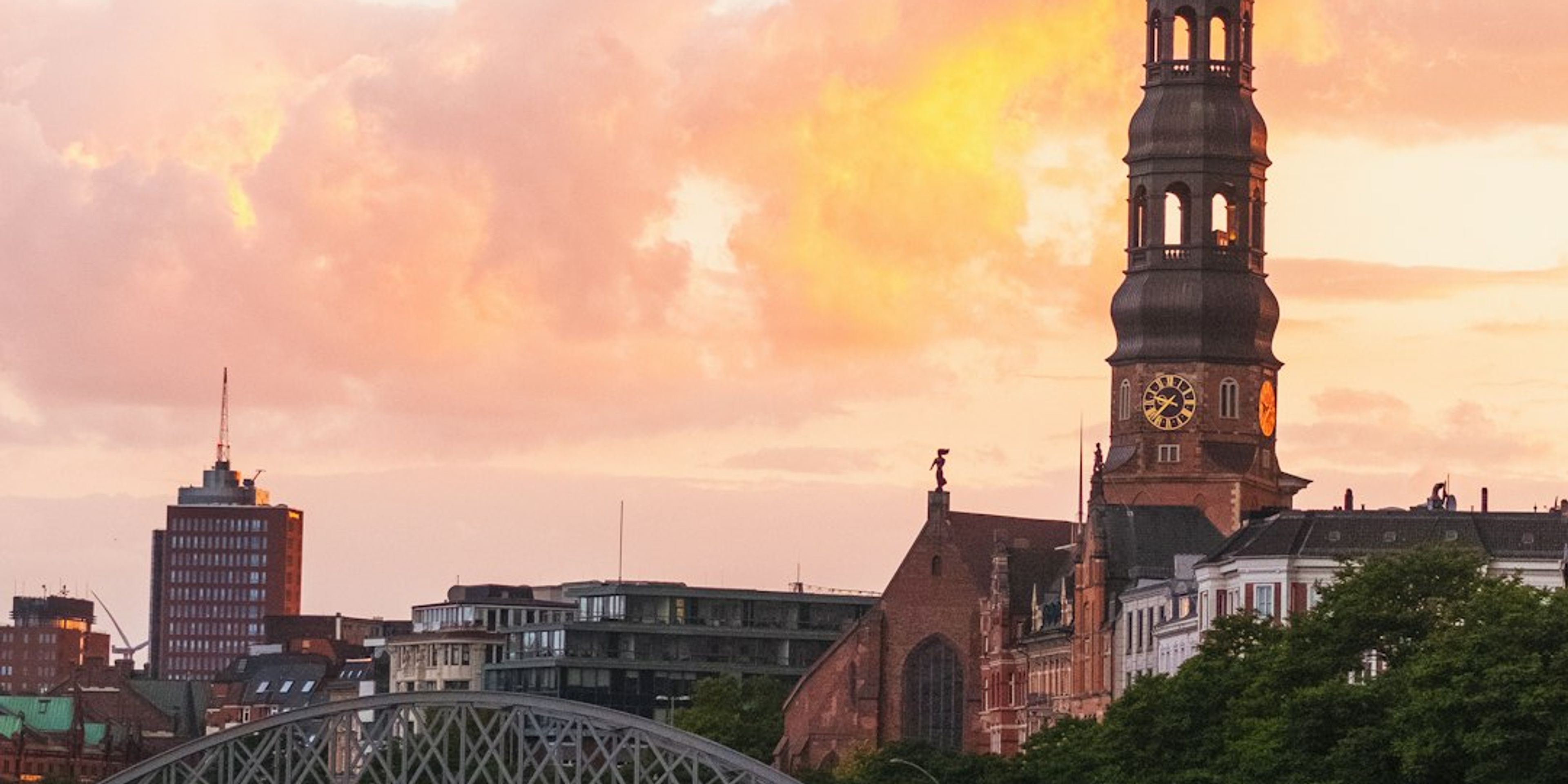 Hotels near St Michael's Church (Michel)