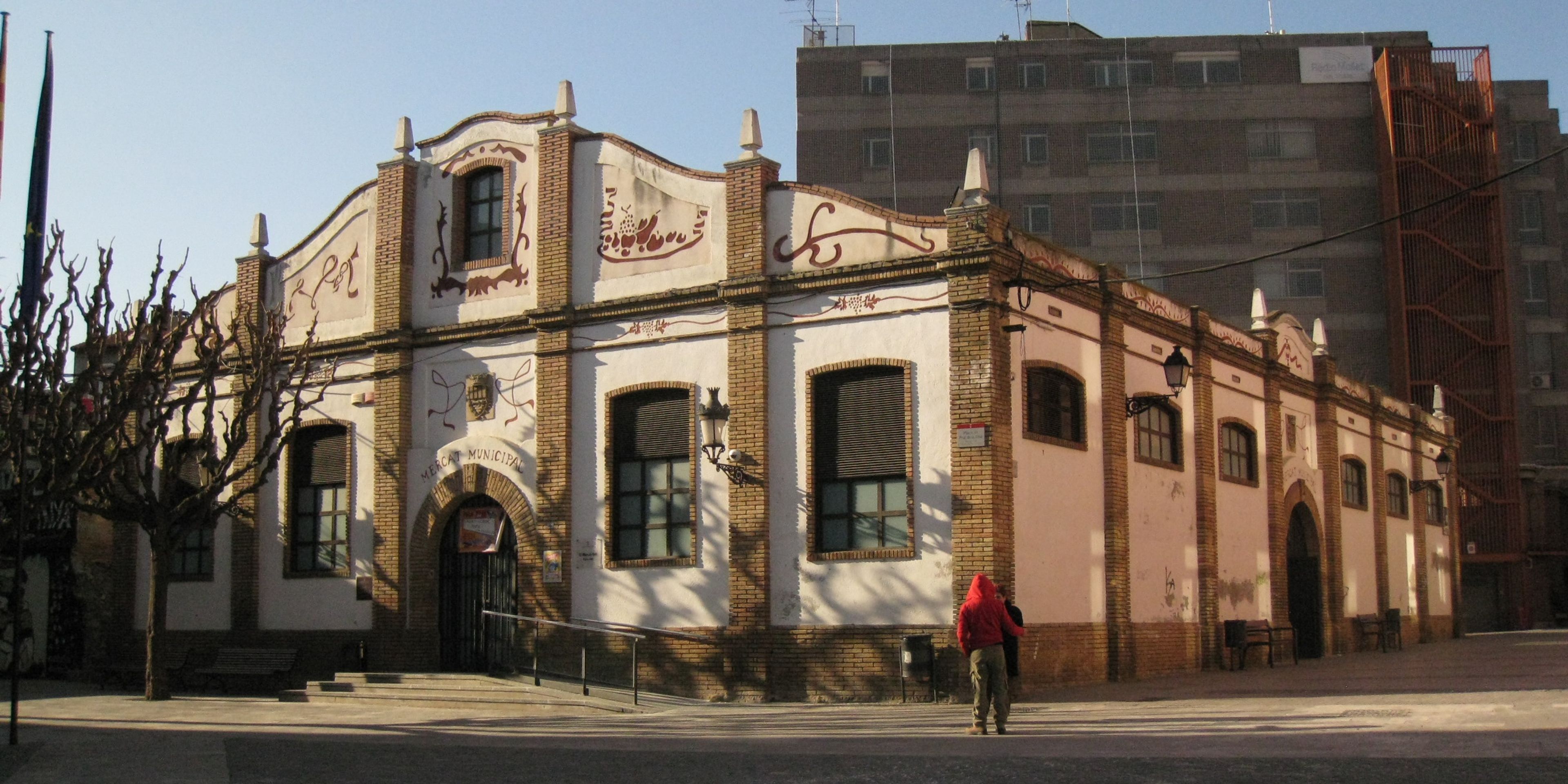 Hotels near Mercat Vell