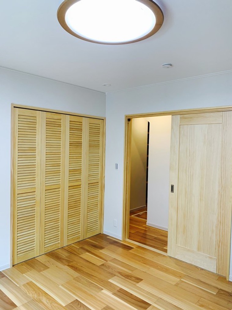 押入れと引き戸