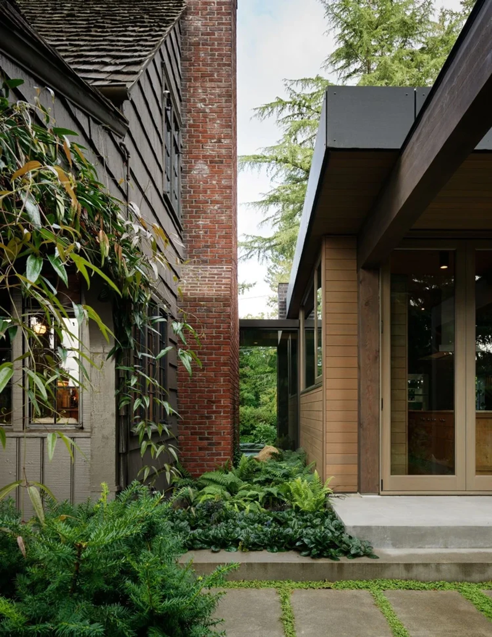 An exterior shot of The Loyal Captain in Seattle, WA