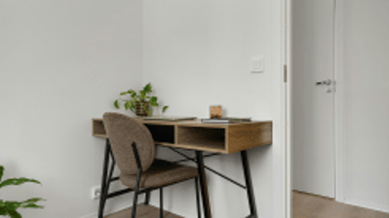 Corner Study Table Design