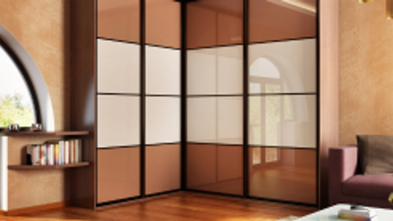wardrobe size