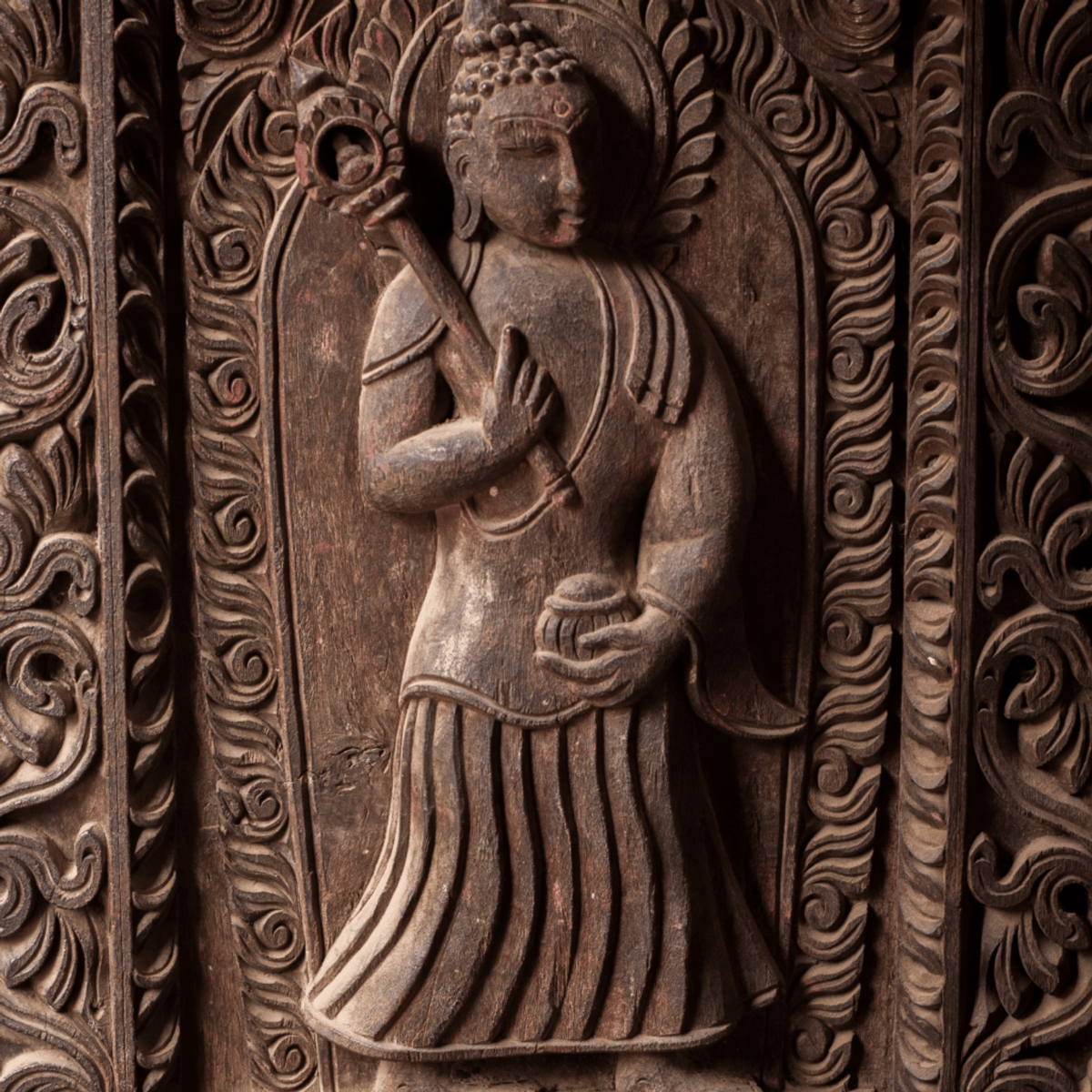 Main Door God Designs Vastu: 