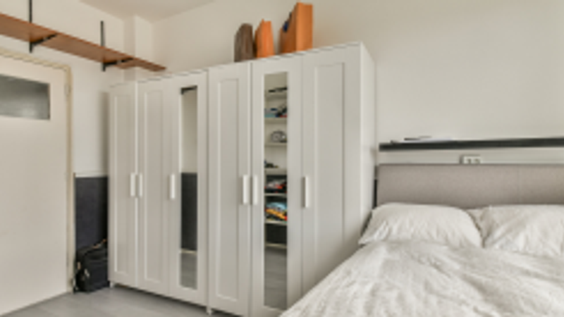 Standard Almirah Size for Indian Bedrooms