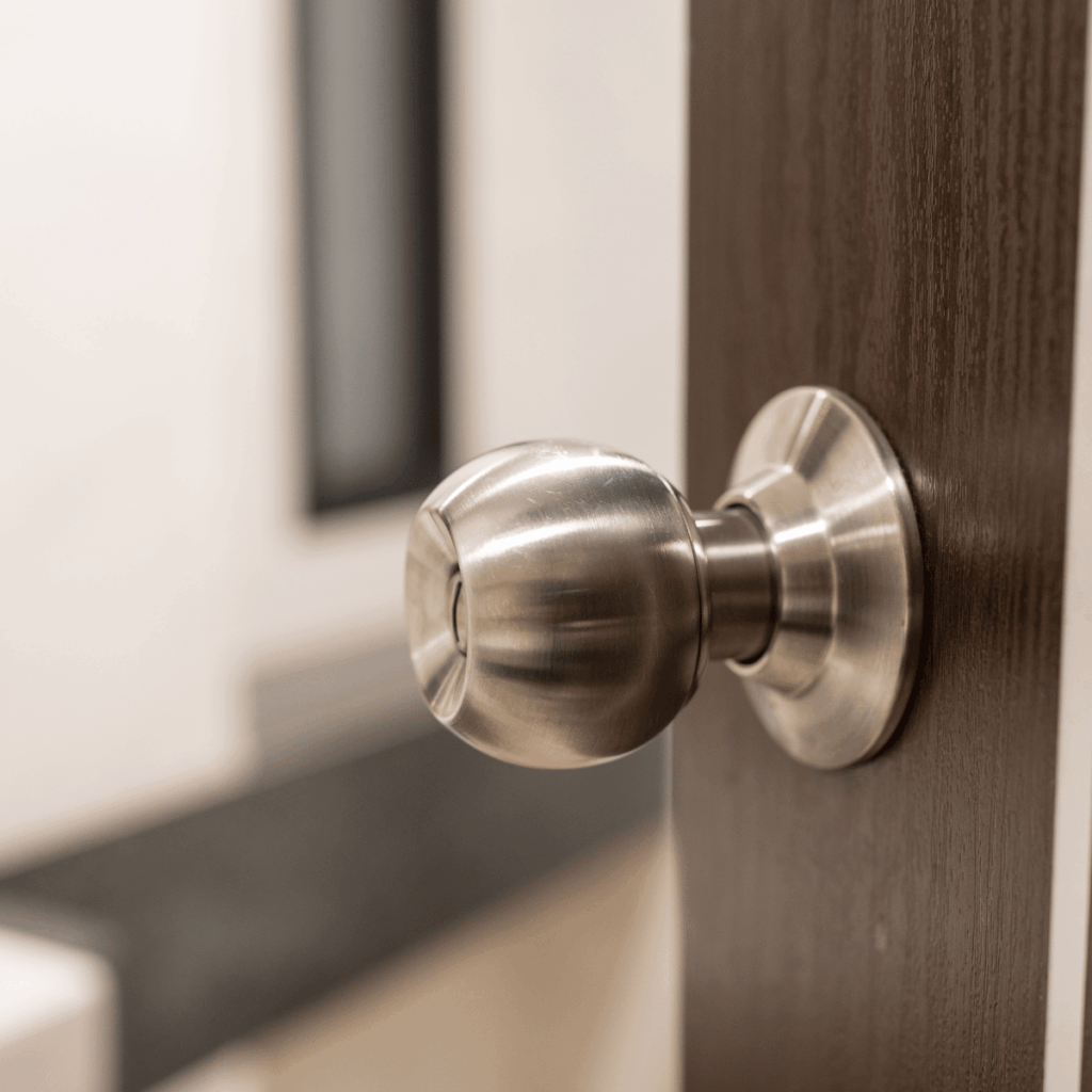 bathroom door resign