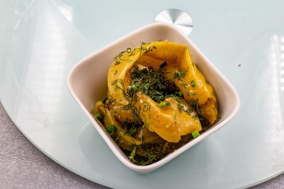 3. Scharfe Paprika mit Knoblauchsoße (veg.)