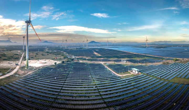 EU Hybrid Solar‑Wind Projects: An EPC‑Focused Guide