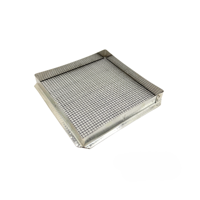 Изолатор на пчелна майка