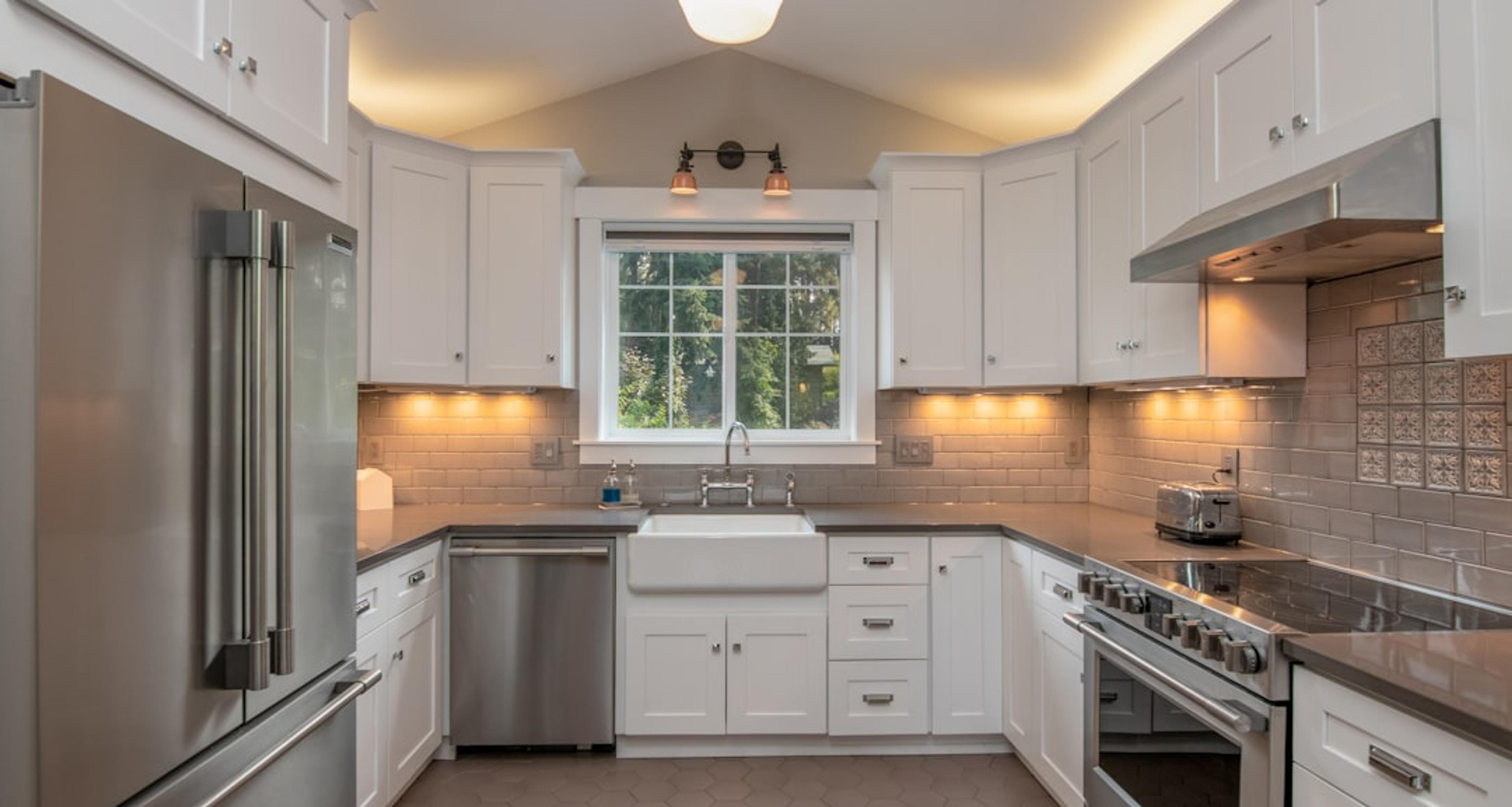 Classic white farmhouse kitchen