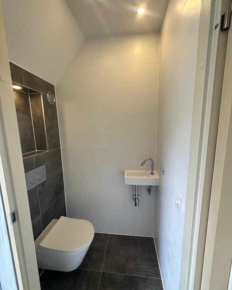 Toiletrenovatie, Leiden